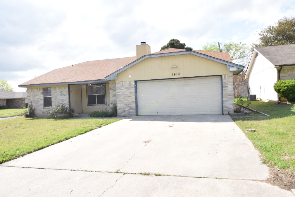 1419 Amber Rd #NA - Photo 2 of 20