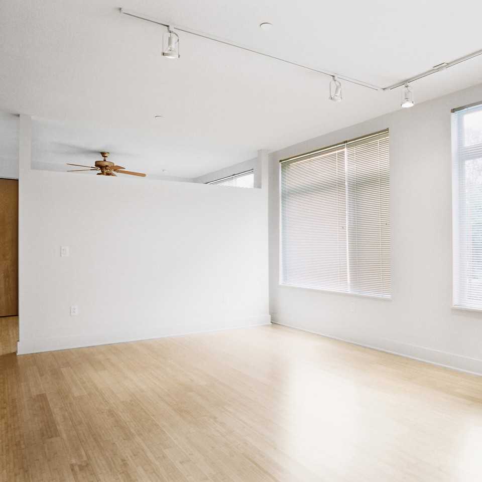 521 Shady Ave #31 - Photo 3 of 5