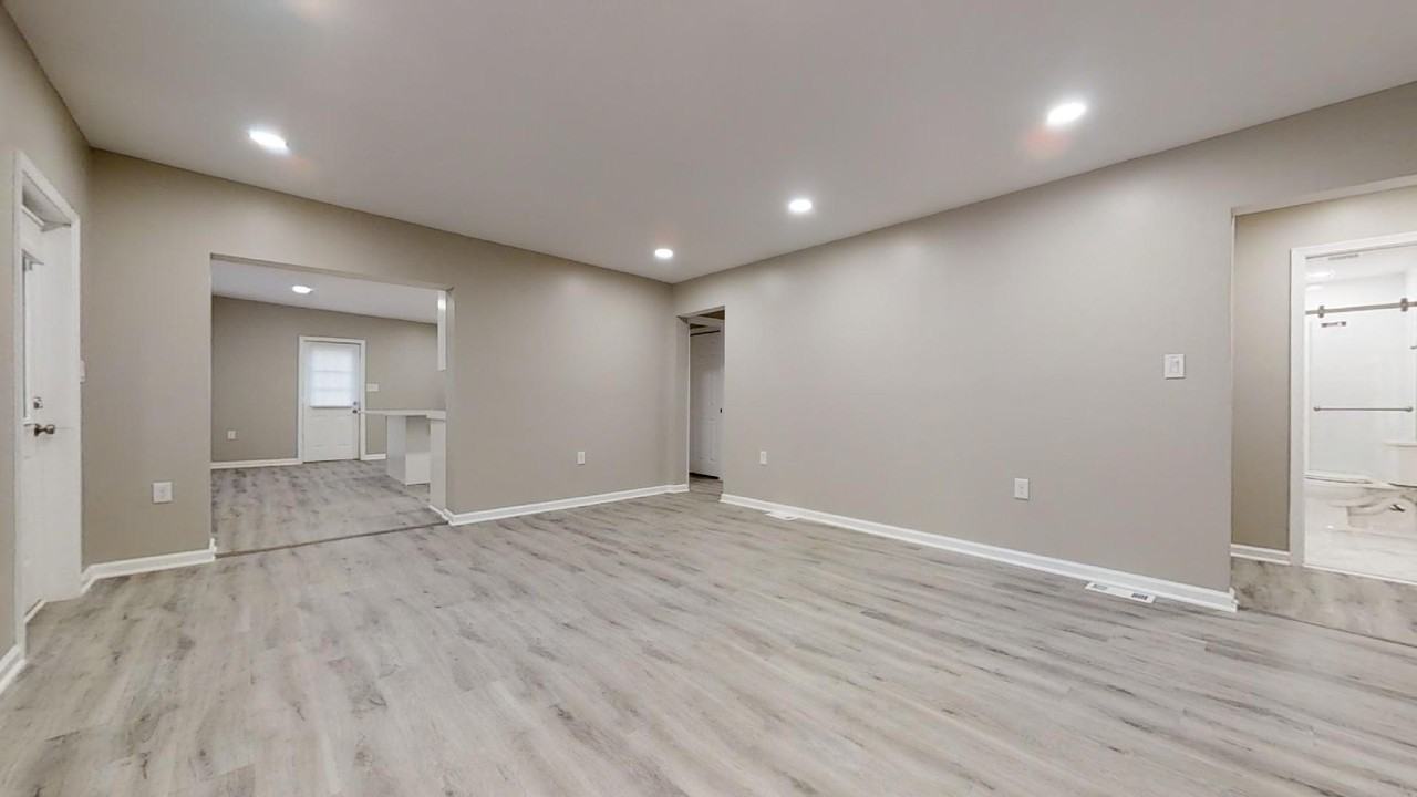 8304 Maplewood Dr #NA - Photo 2 of 18