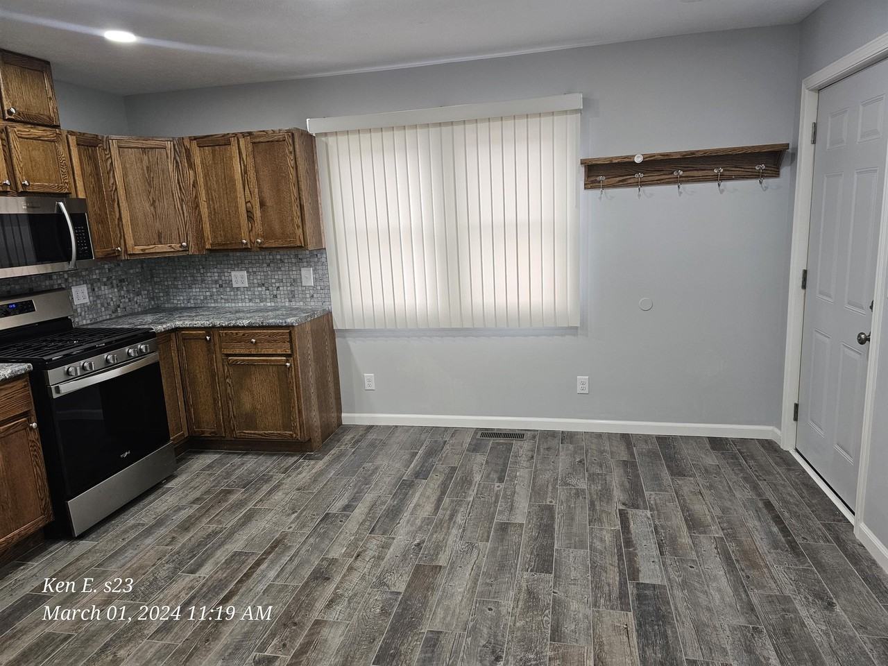 23155 Heaton Vista #2 - Photo 4 of 28