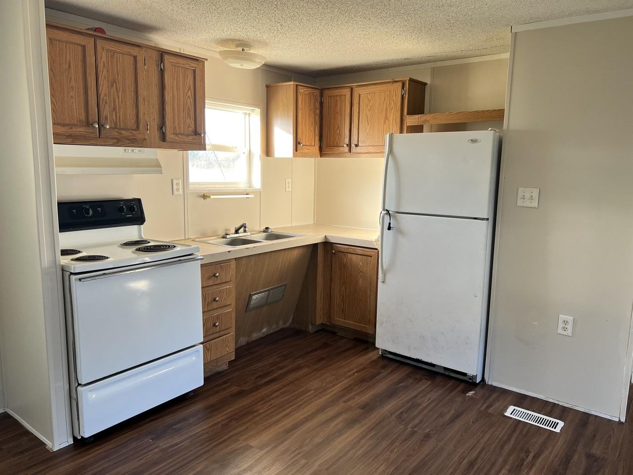 1490 Joe Miller Rd Trlr 7 #7 - Photo 3 of 7