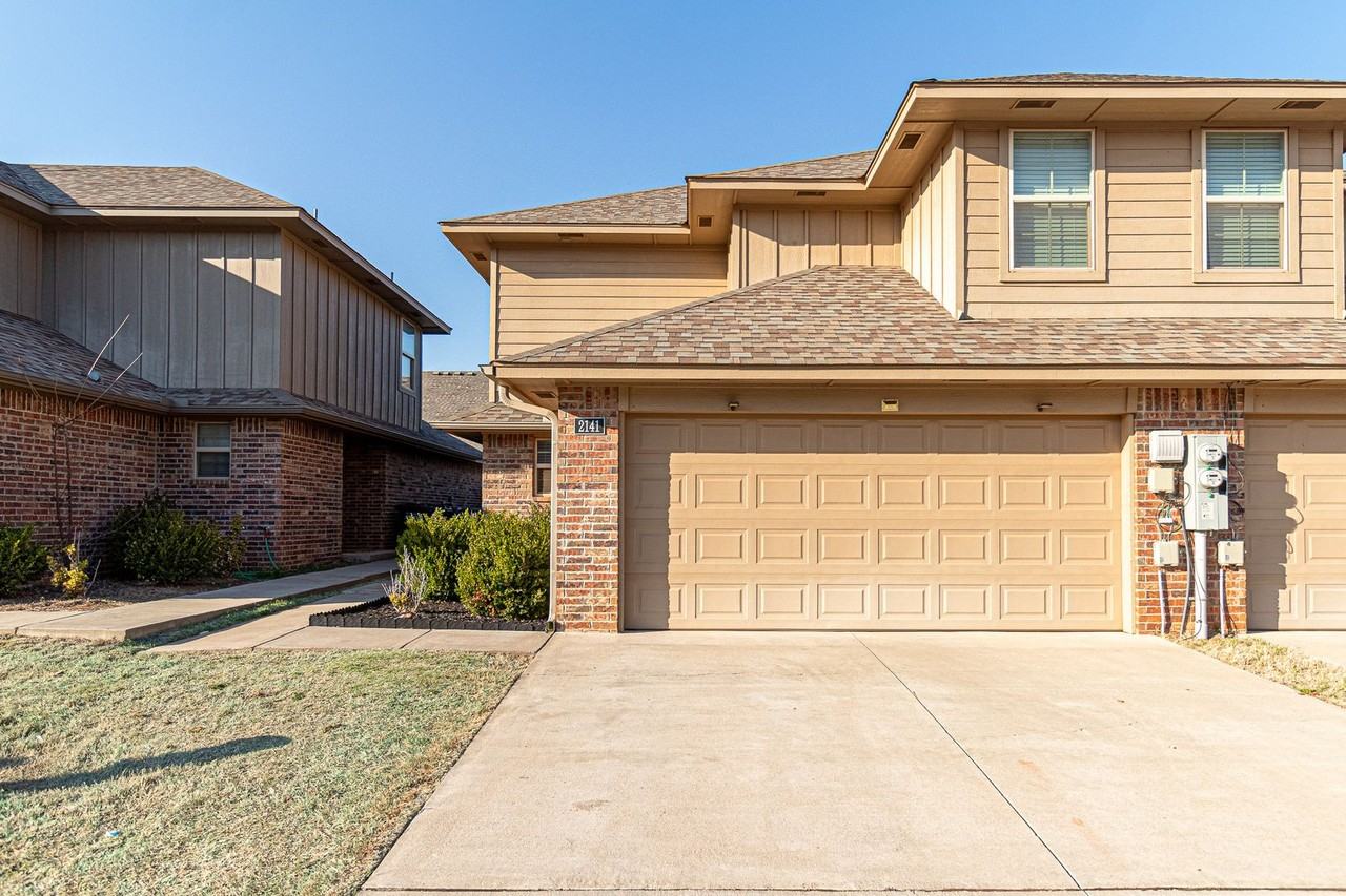 2141 Buena Vida Ln - Photo 3 of 50