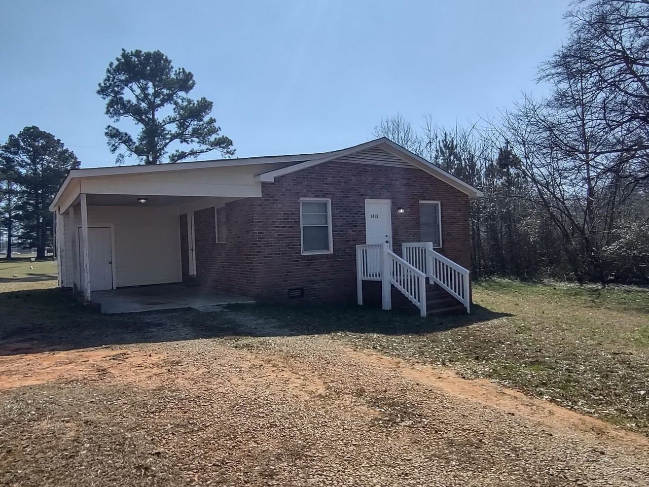 1413 Philthurman Rd - Photo 2 of 15