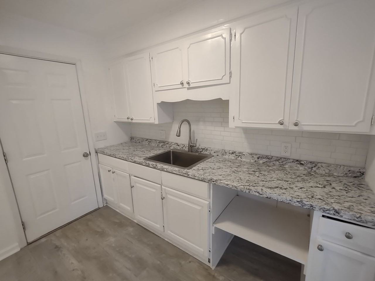 1413 Philthurman Rd - Photo 3 of 15