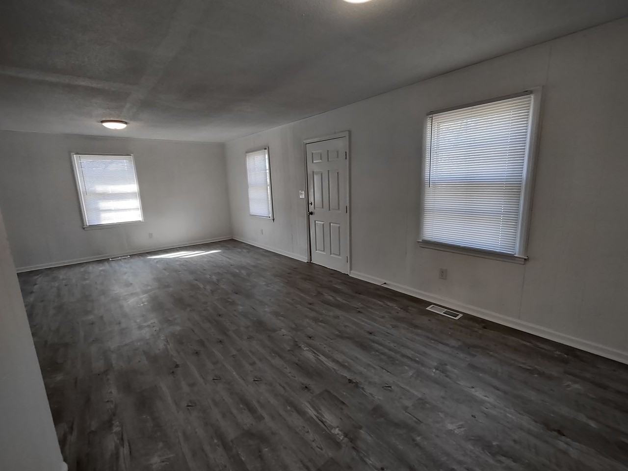 1413 Philthurman Rd - Photo 5 of 15