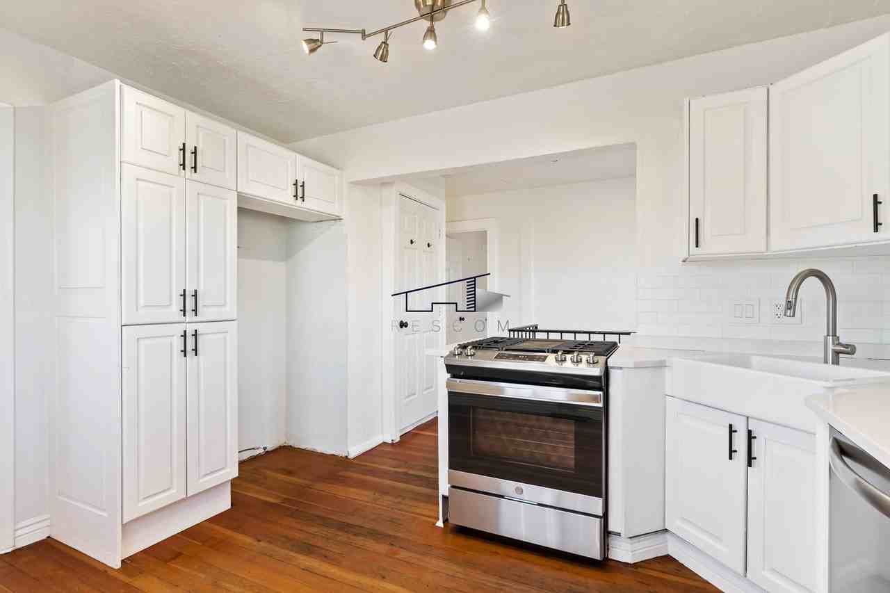 72701 72701 - 1132 W 1800 N - Photo 2 of 35