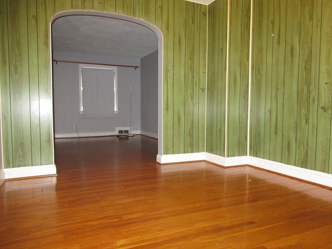 1419 Winston Ave - Photo 5 of 22