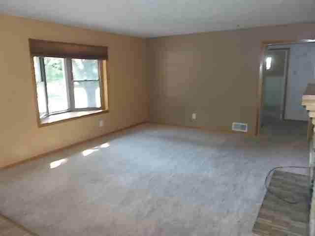 2414 Meadowood St - Photo 3 of 11