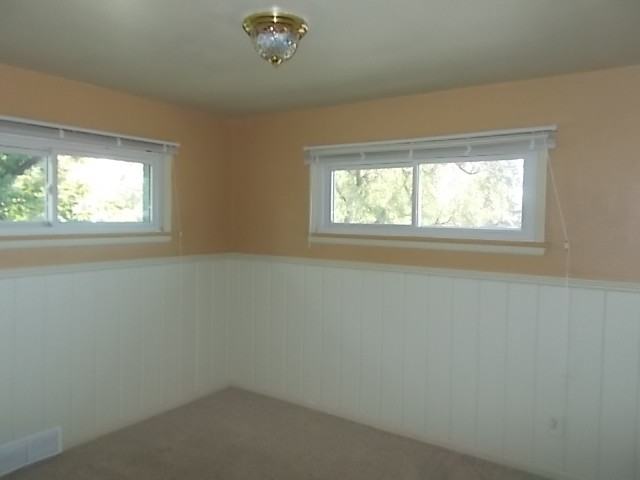 2414 Meadowood St - Photo 7 of 11