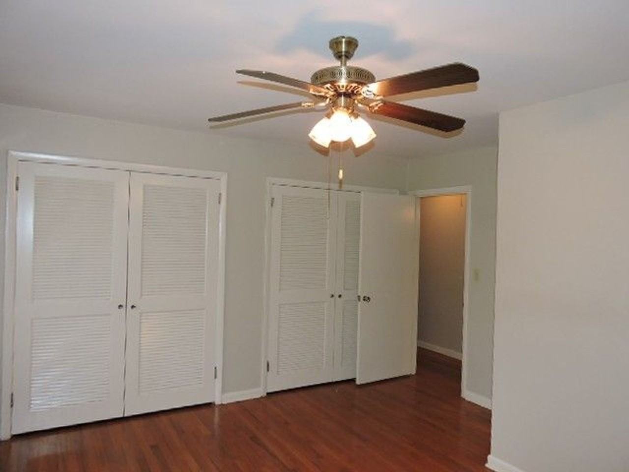 3155 Lakeshore Dr - Photo 5 of 18