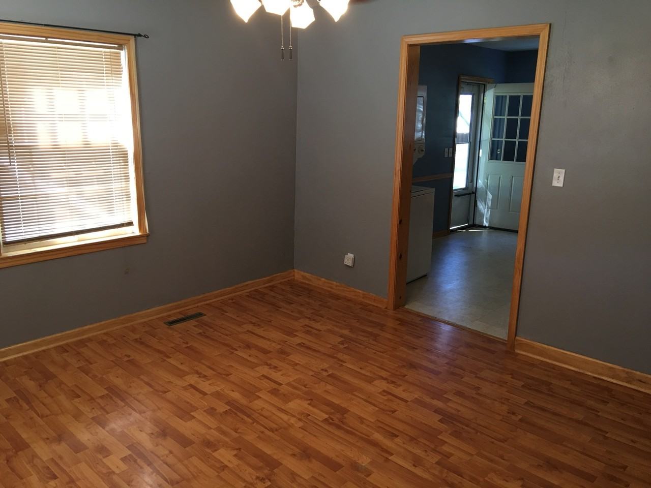 604 Harris St - Photo 2 of 14