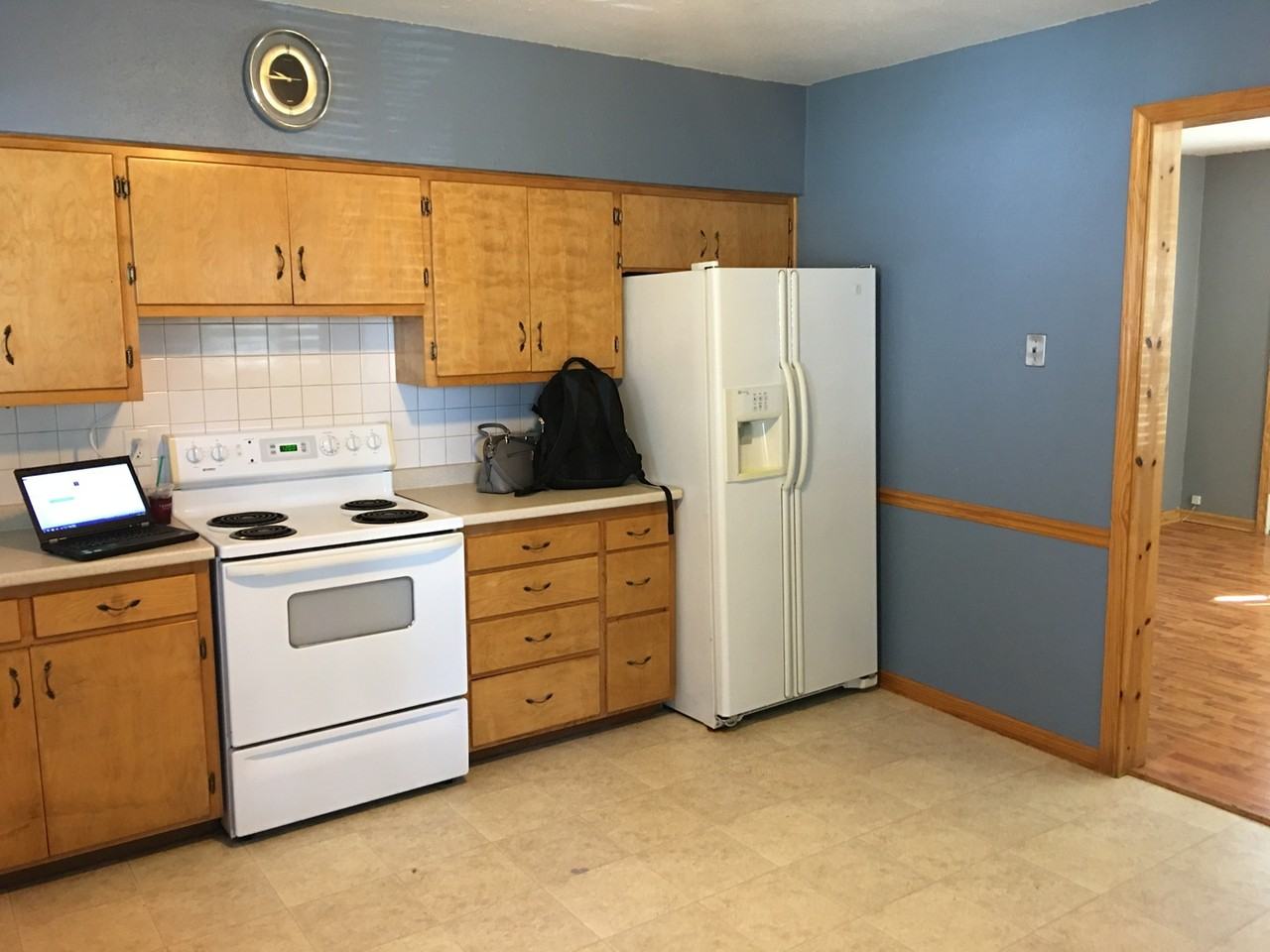 604 Harris St - Photo 3 of 14