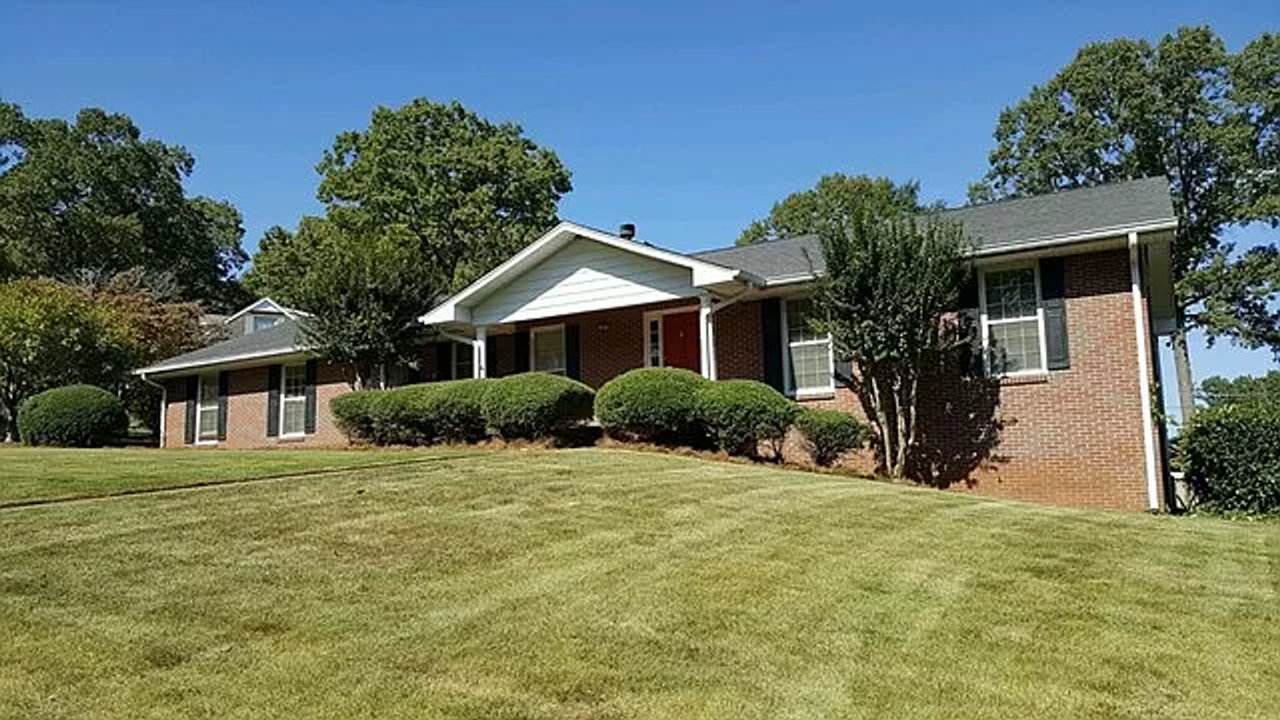 308 Meadow Hill Rd - Photo 2 of 8