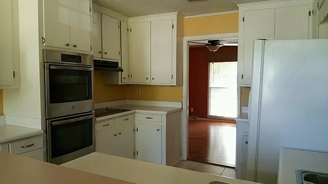 308 Meadow Hill Rd - Photo 3 of 8