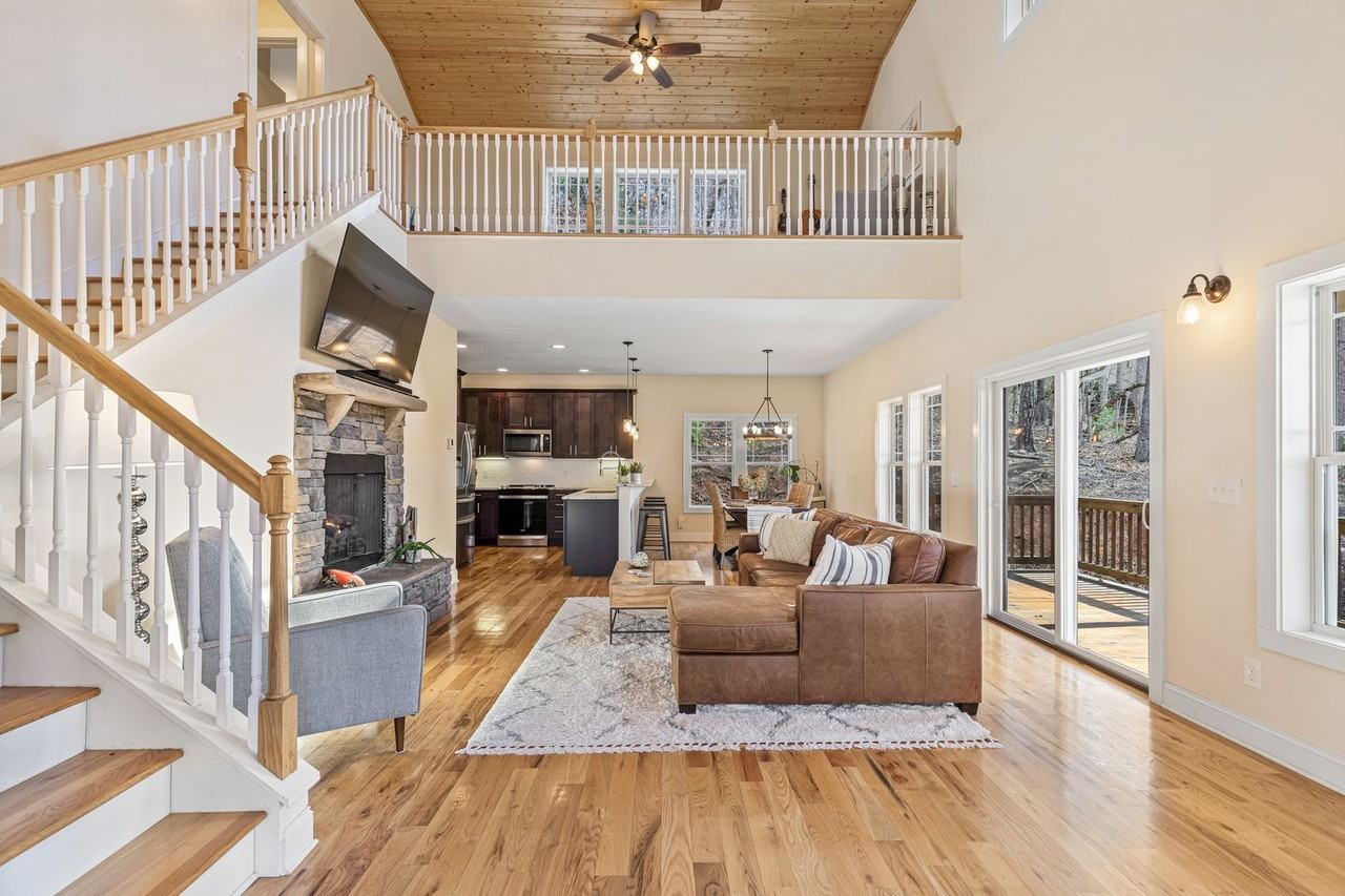 149 Kirkwood Dr - Photo 6 of 40