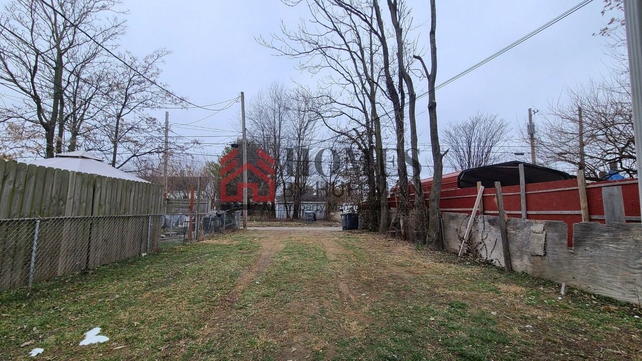 1308 N 2nd Ave - Photo 3 of 18