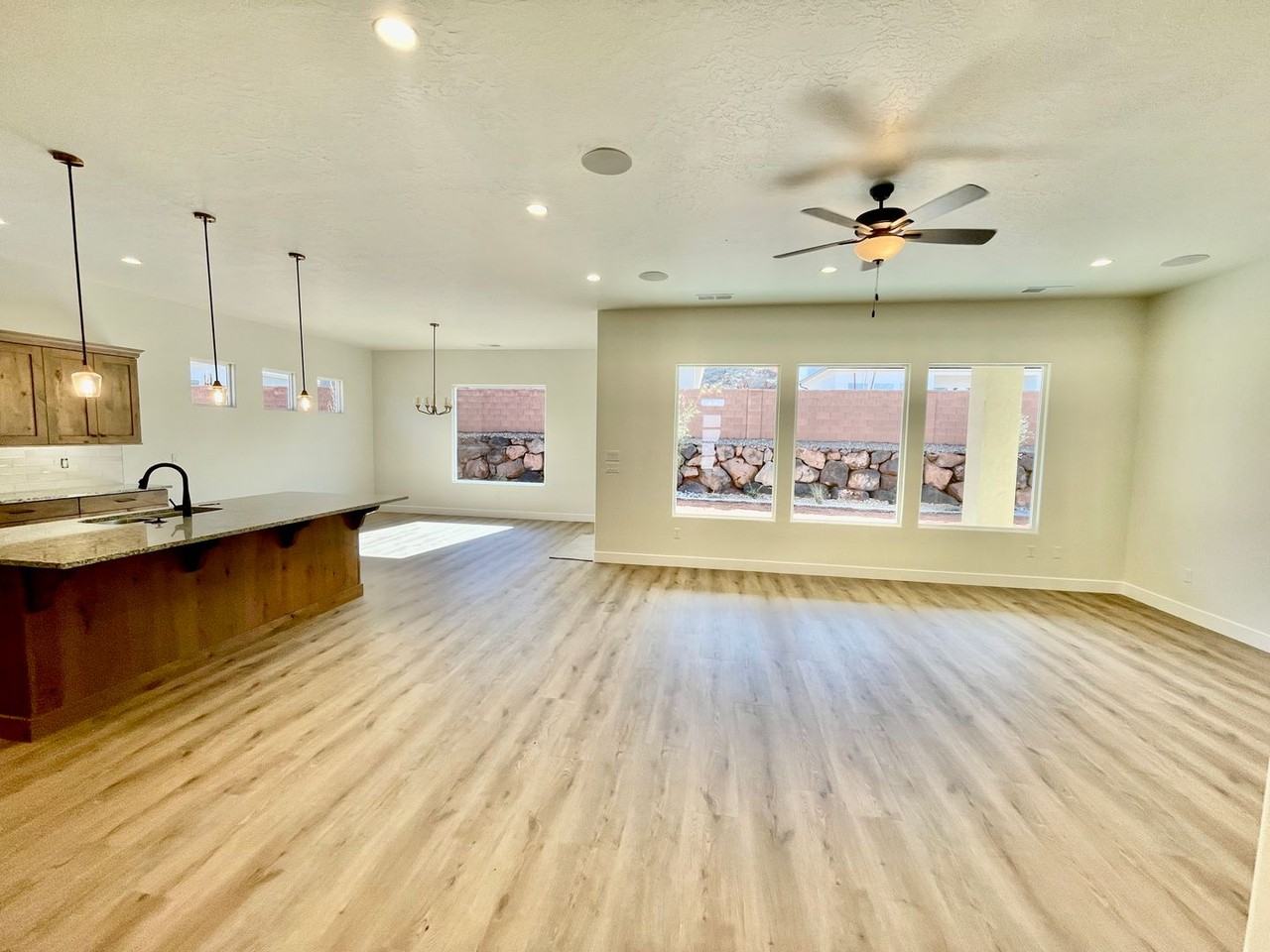 3992 E Cerro Way - Photo 5 of 26