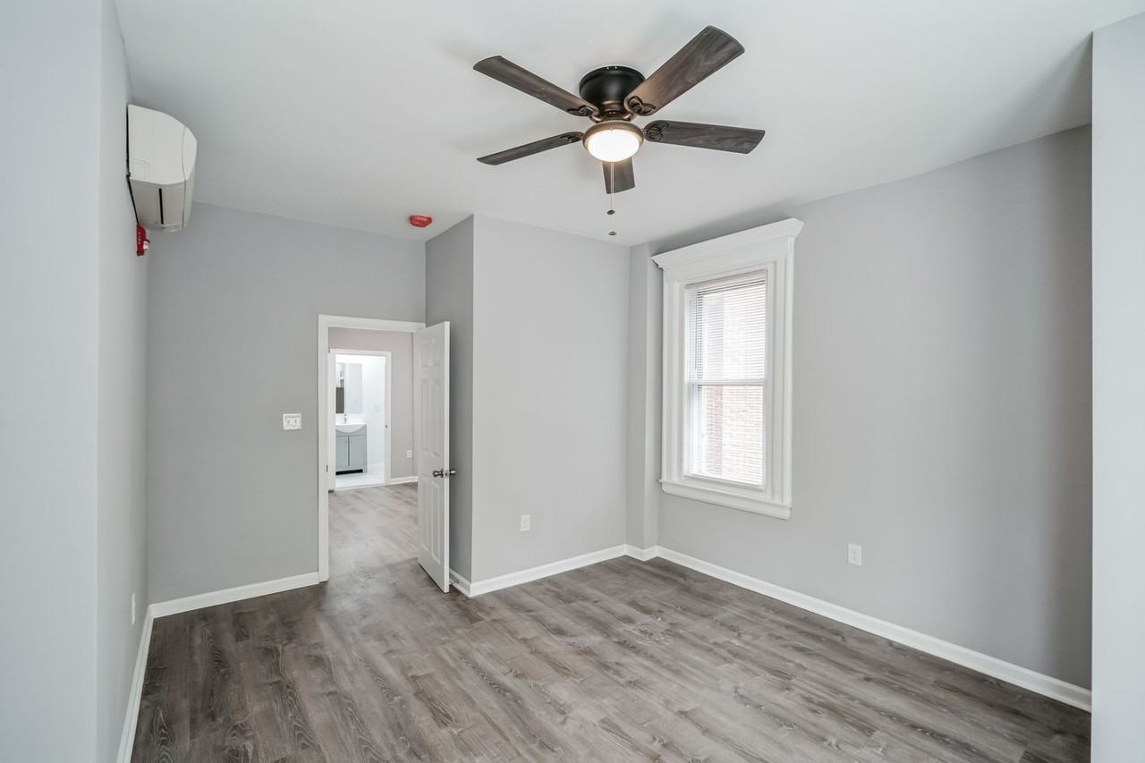 524 S 46th St - Photo 3 of 15