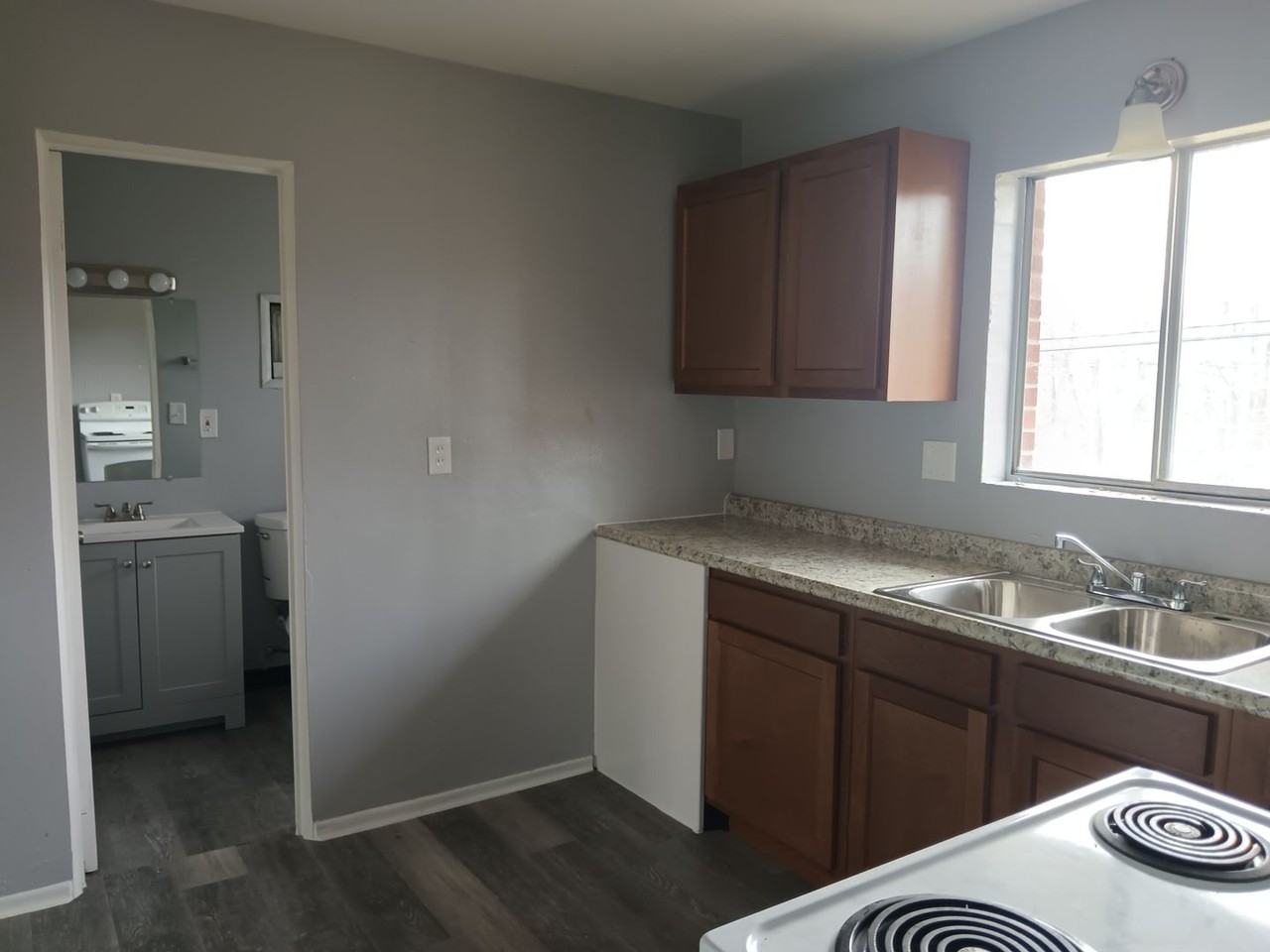 2600 Dutch Hollow - Photo 2 of 8