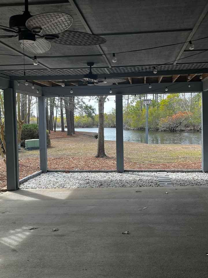 10042 Windward Dr - Photo 3 of 17