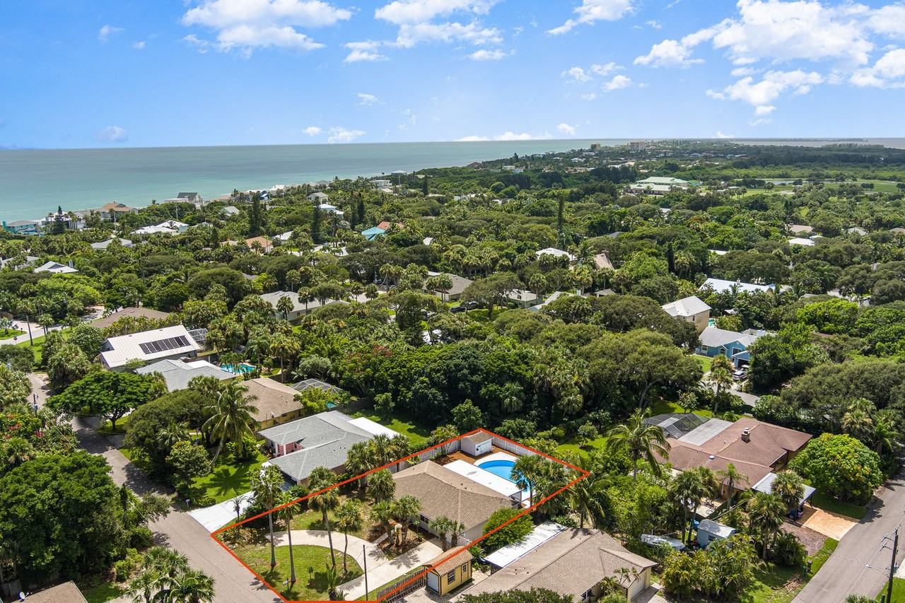 125 Matanzas Rd - Photo 2 of 29