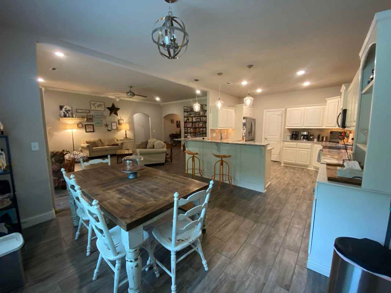 17 Ettington Dr - Photo 2 of 20