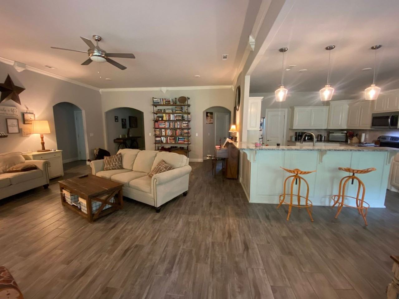 17 Ettington Dr - Photo 4 of 20