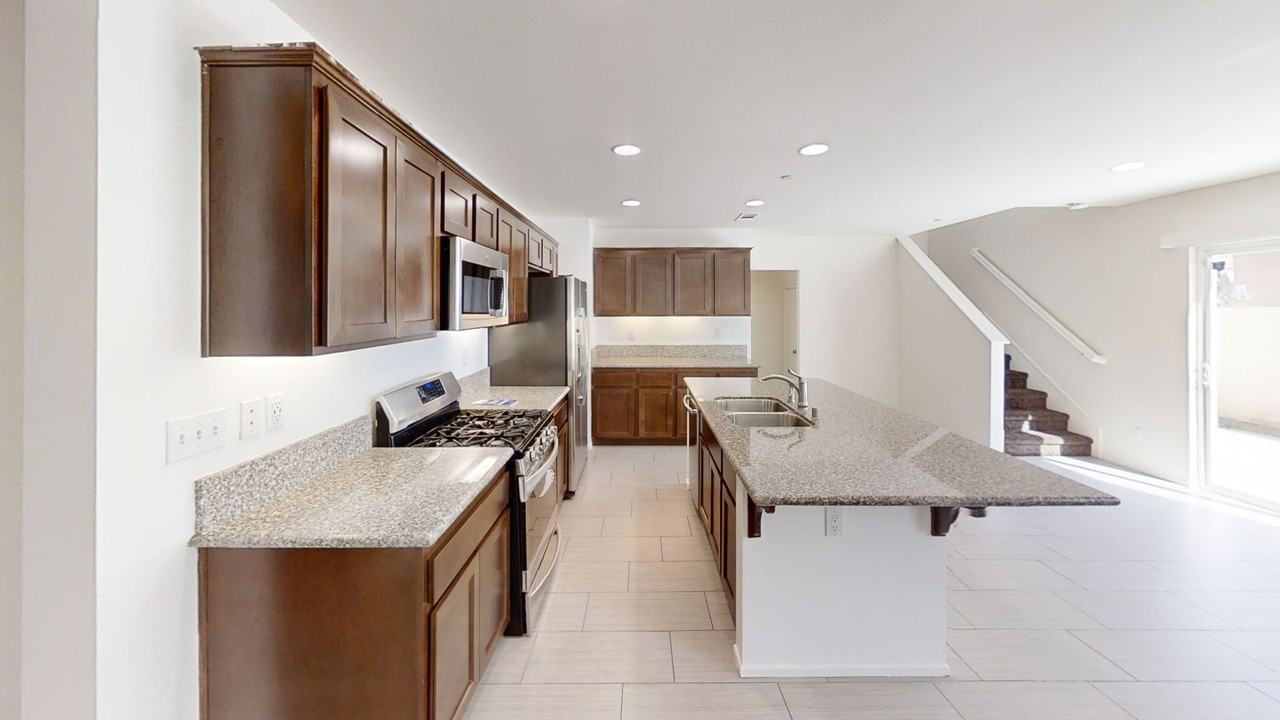 1426 Dianthus Way - Photo 2 of 26