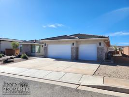 featured image of 1333 W Broad Point Dr