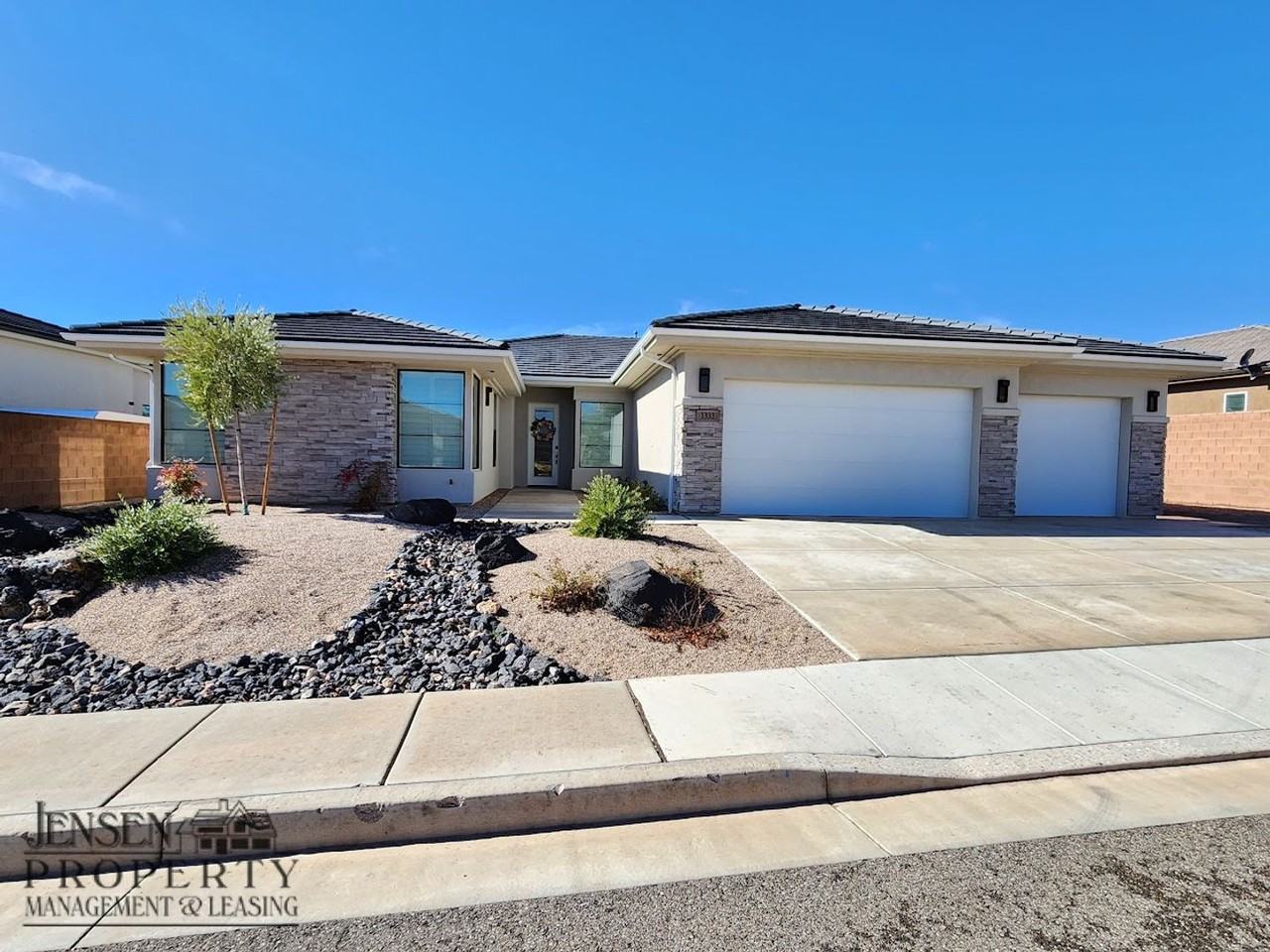 1333 W Broad Point Dr - Photo 3 of 43