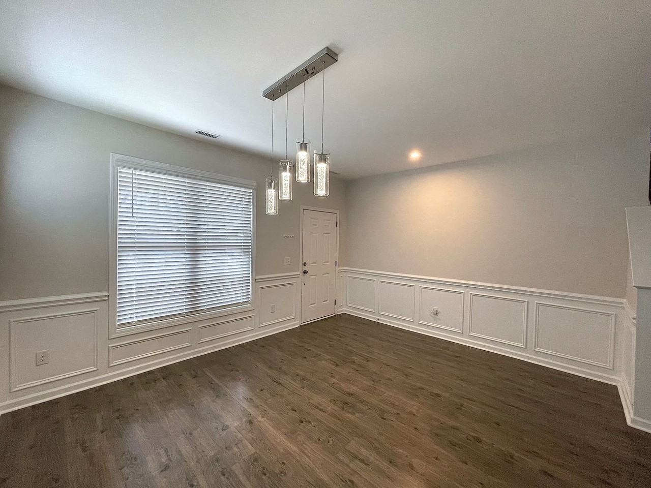 550 W Copenhaver Dr - Photo 3 of 23