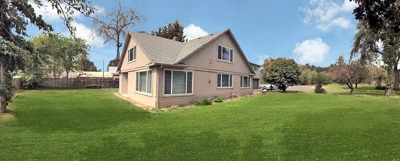Unique House Converted into Duplex - Photo 2 of 6