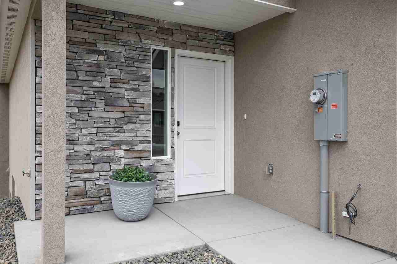 859 Duke Ln - Photo 2 of 17