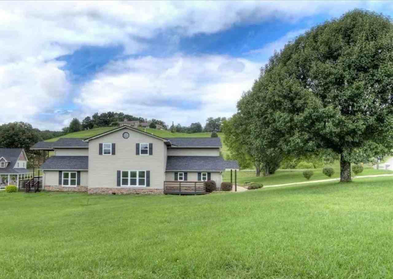 200 Jessie Ln - Photo 3 of 10