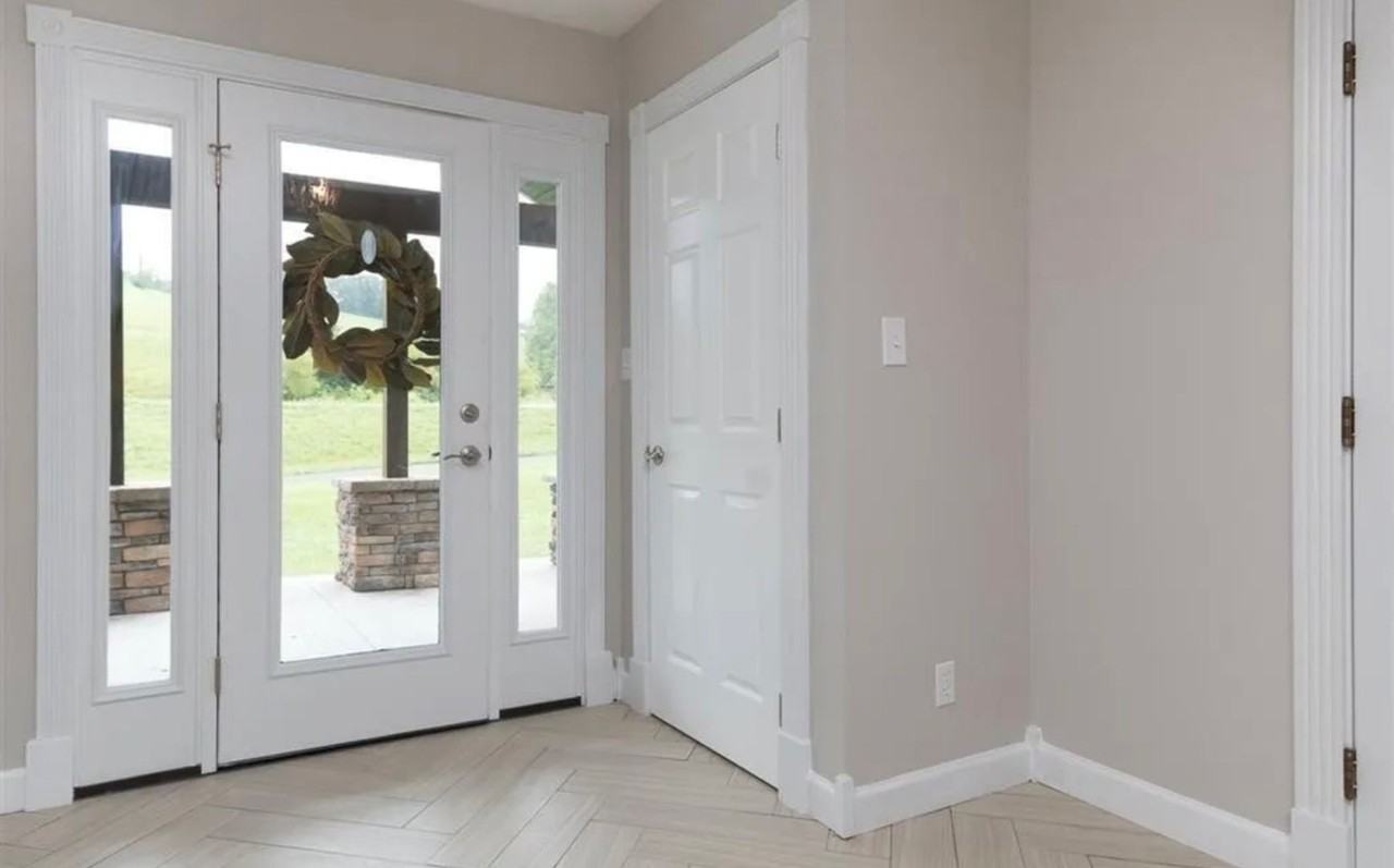 200 Jessie Ln - Photo 4 of 10