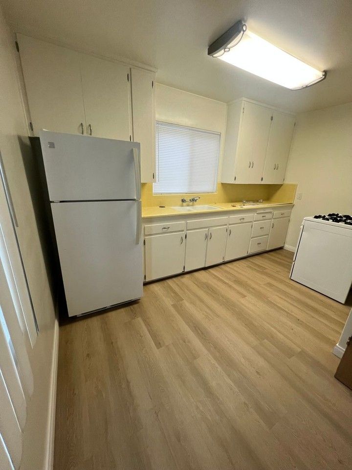 263 N Dos Caminos Ave - Photo 7 of 11