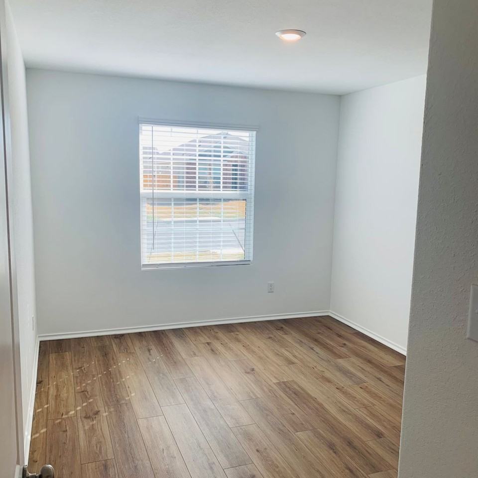 104 Perfect World Loop - Photo 3 of 21