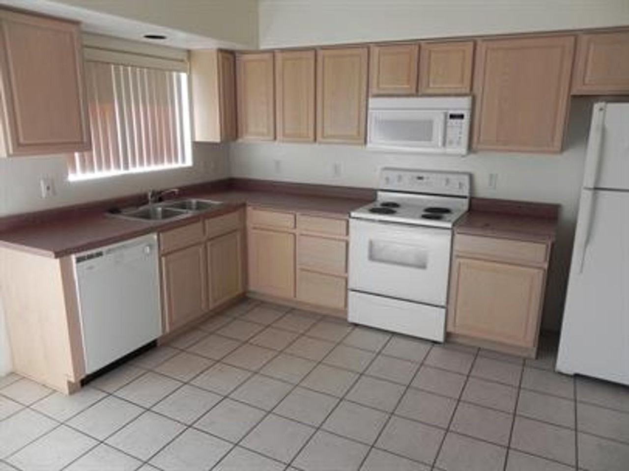 3673 S Camino Seco, Tucson, AZ 85730 1 Bedroom Apartment for 995/month