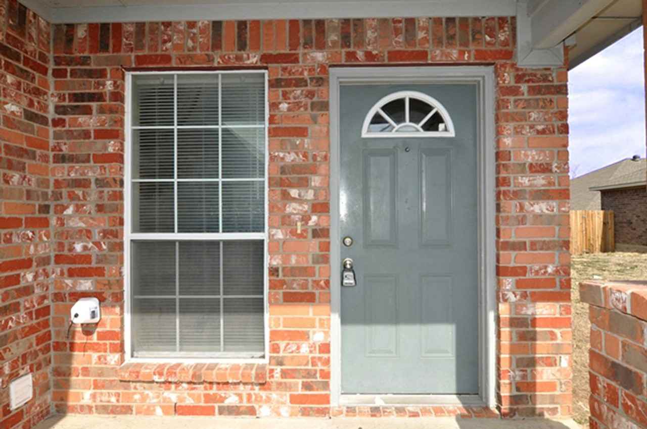 1708-1710 Lady Rachael Court - Photo 3 of 16