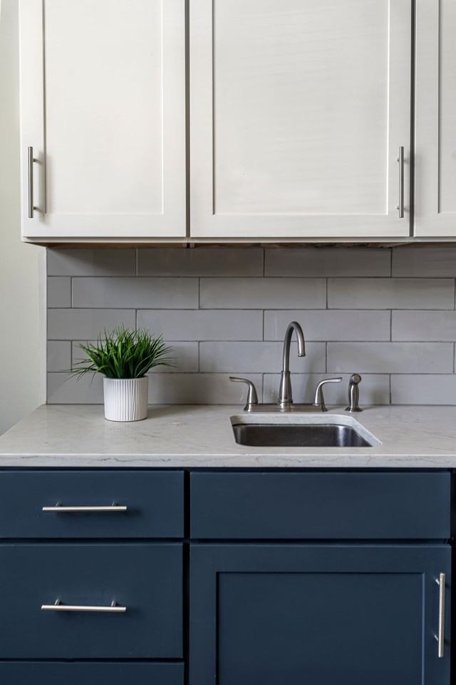 Luna on Pine - Photo 6 of 18