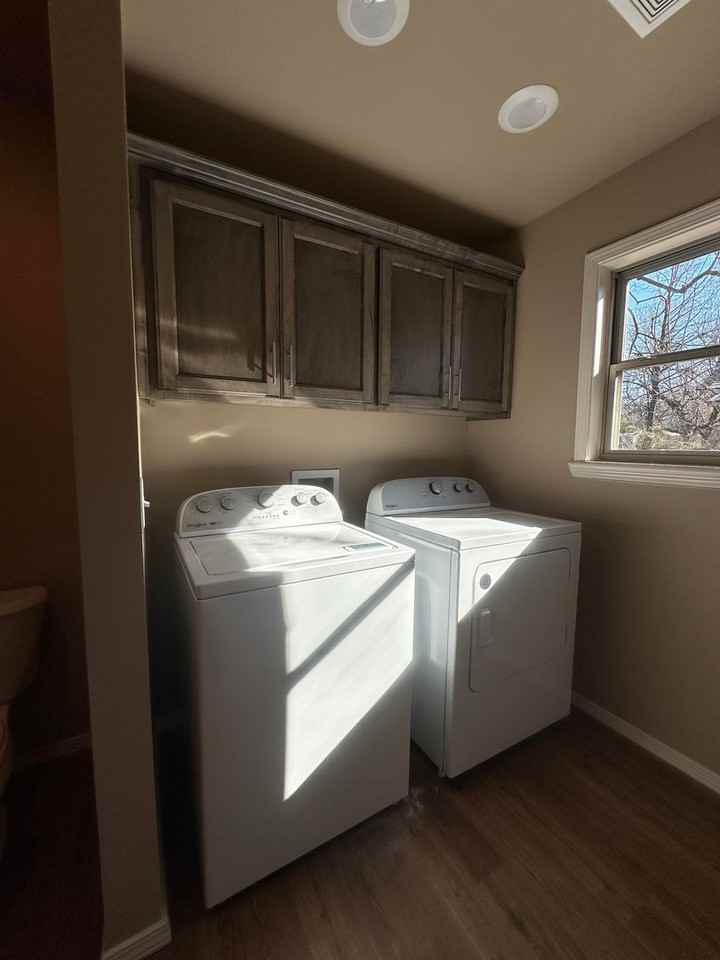 605 S Erie Ave - Photo 7 of 13