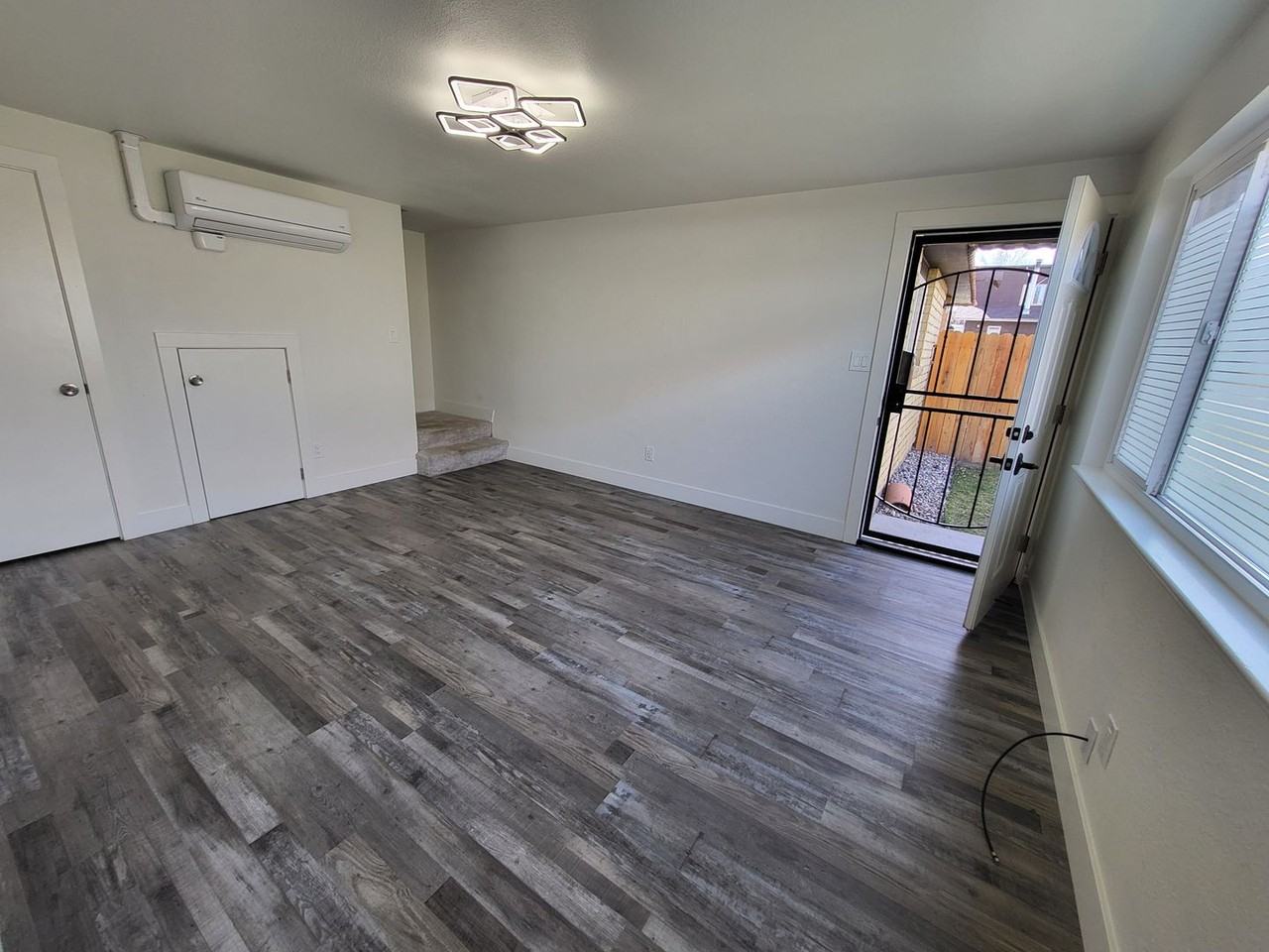 3410 Woodside Dr #30B - Photo 2 of 8