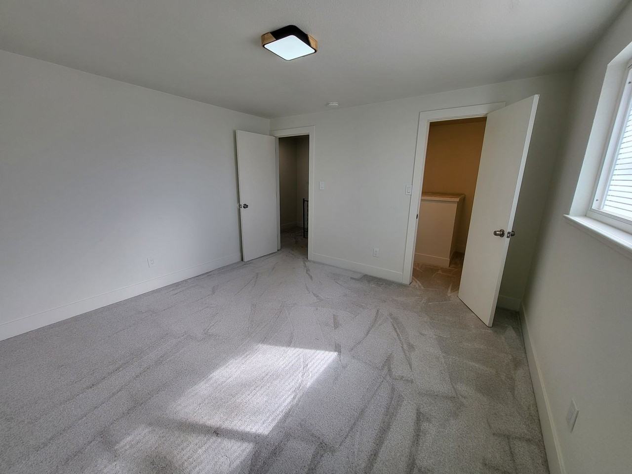 3410 Woodside Dr #30B - Photo 5 of 8