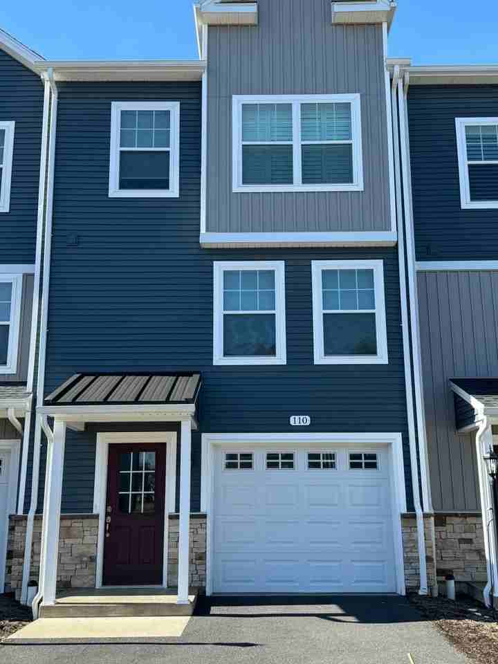 110 Amicus Dr - Photo 2 of 12