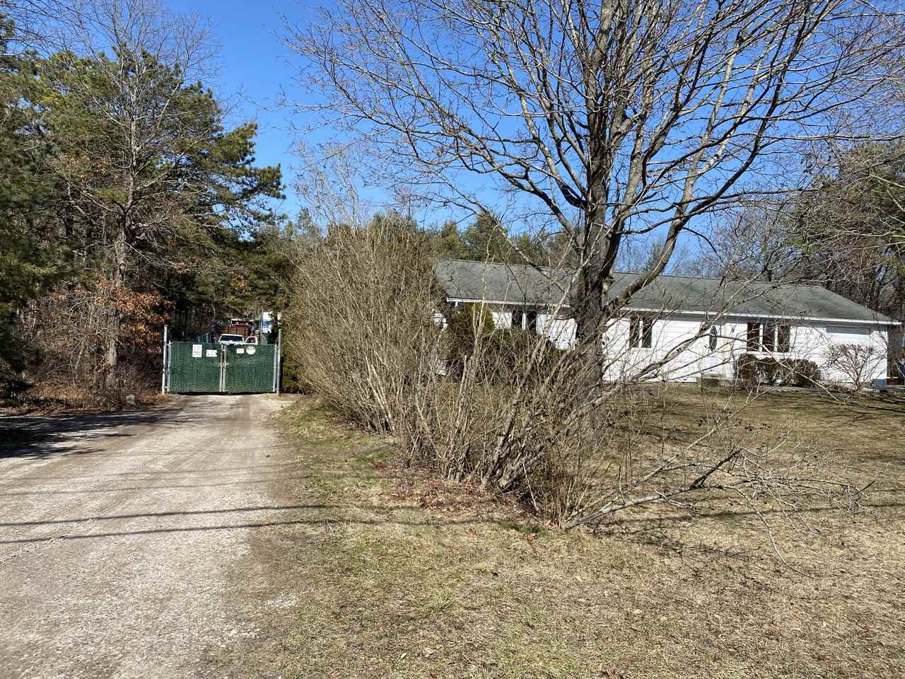 75 Whittier Dr - Photo 2 of 8