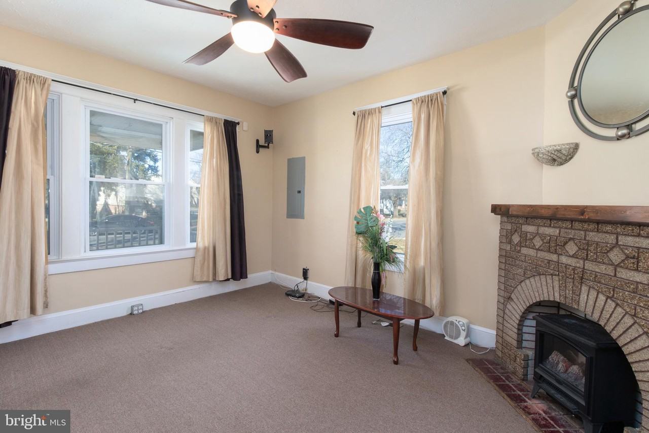 6309 Gateway Blvd - Photo 3 of 22