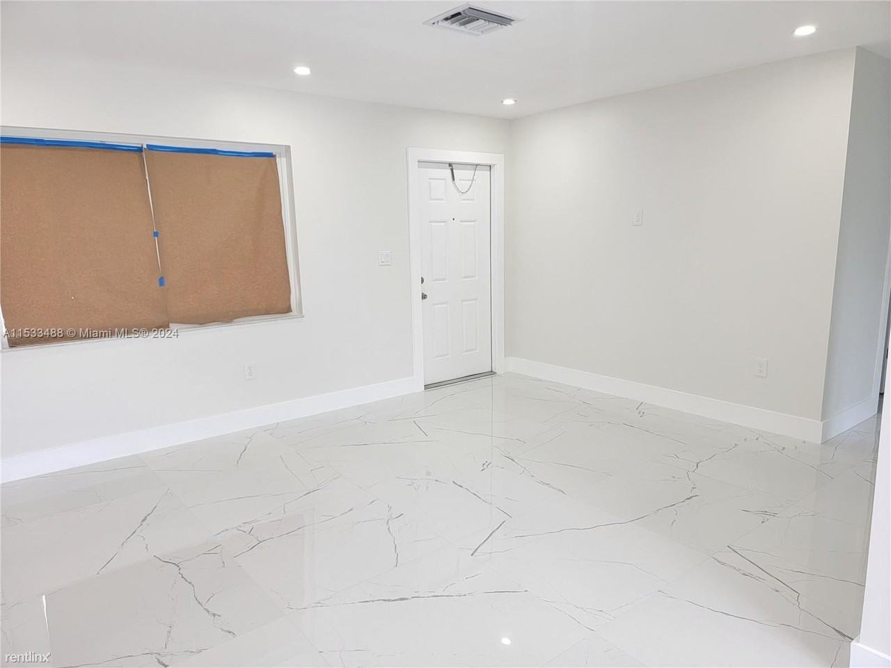 14860 Sw 307th St - Photo 2 of 5