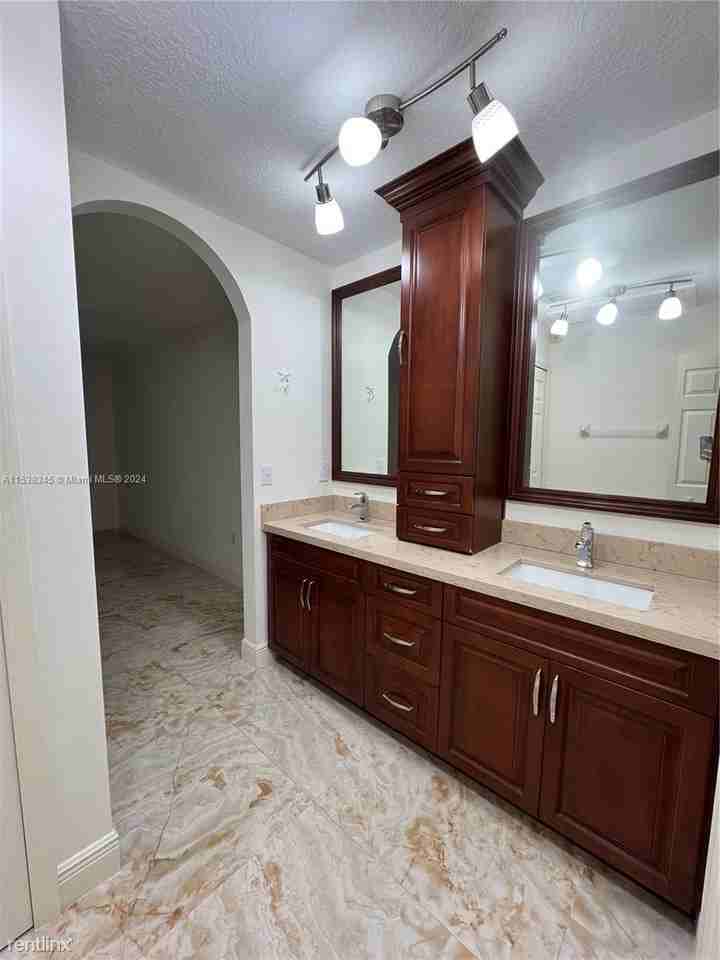 27953 Sw 136th Pl - Photo 3 of 4