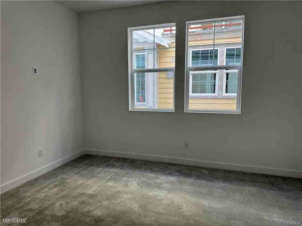 1088 N Anaheim Blvd #1 - Photo 2 of 13