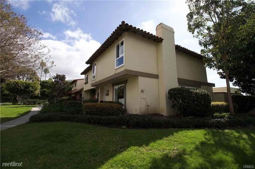 2200 Vista Hogar - Photo 2 of 12